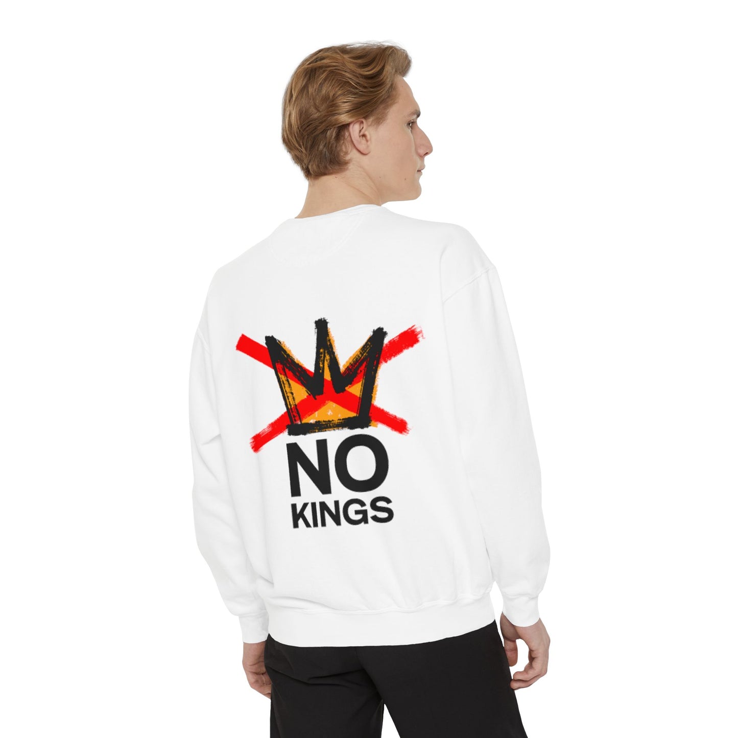 "No Kings" Sweatshirt — Warm, Powerful, and 100% American Energy